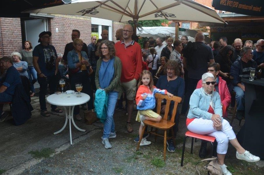 FOTO Den Hof viert feest op hoge hakken Londerzeel 