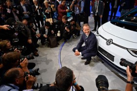 Nieuw logo en nieuw model markeren “nieuw tijdperk” voor Volkswagen