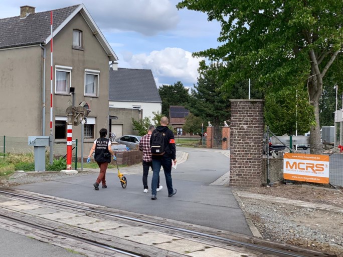Speurders doorzoeken huis van zoon (38) van vermoord gepensioneerd koppel