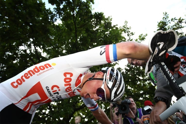 Helemaal klaar voor het WK: Mathieu van der Poel overrompelt tegenstand in de Ronde van Groot-Brittannië