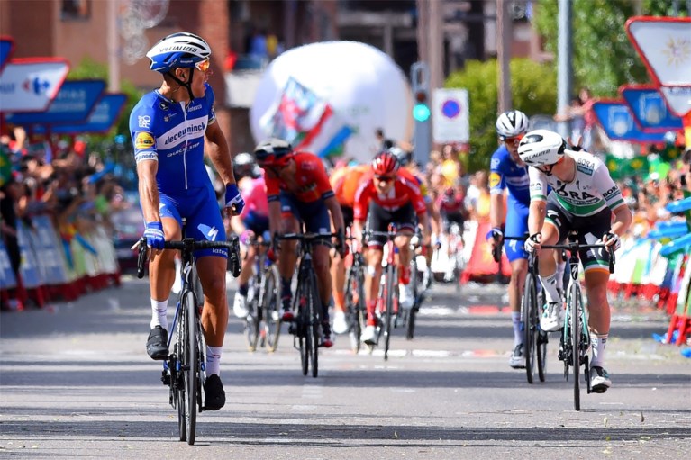 Philippe Gilbert pakt tweede ritzege in Vuelta na dolle waaierrit: “Eentje voor in de geschiedenisboeken”