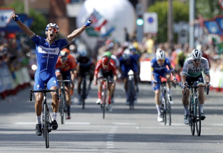 Philippe Gilbert pakt tweede ritzege in Vuelta na dolle waaierrit: “Eentje voor in de geschiedenisboeken”