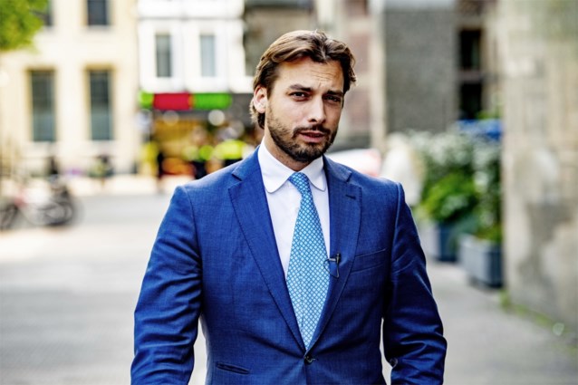 Nu gaat ook vriendin Thierry Baudet uit de kleren - Het Nieuwsblad