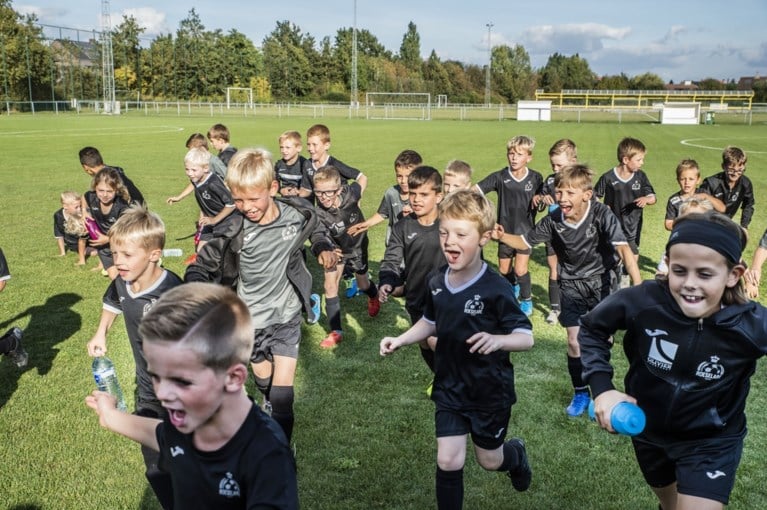 Faillissement van KSV Roeselare wordt herroepen, club kan spelen tegen Lokeren