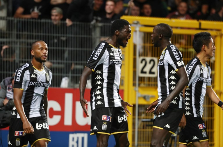 Slappe start en omstreden strafschop bezorgen Racing Genk zure nederlaag bij Charleroi