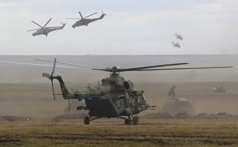 Rusland en China houden grootse gezamenlijke militaire oefening met 130.000 manschappen: “Wij staan zij aan zij”