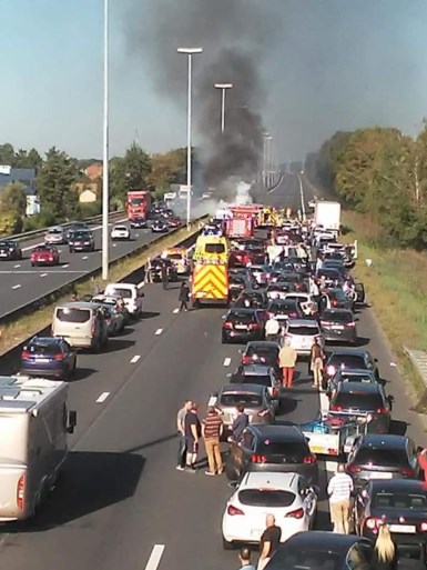 Dagje uit aan zee valt in duigen door drie uitgebrande wagens
