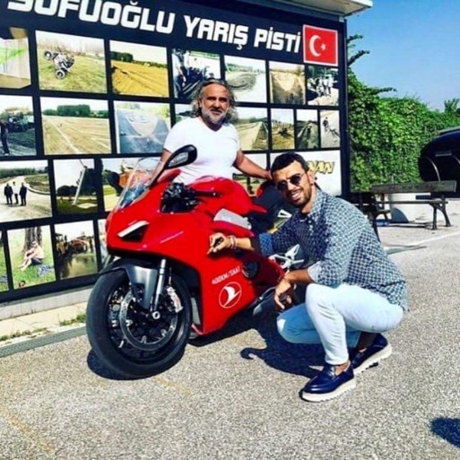 Turkse ondernemer komt om met motorfiets in Lochristi