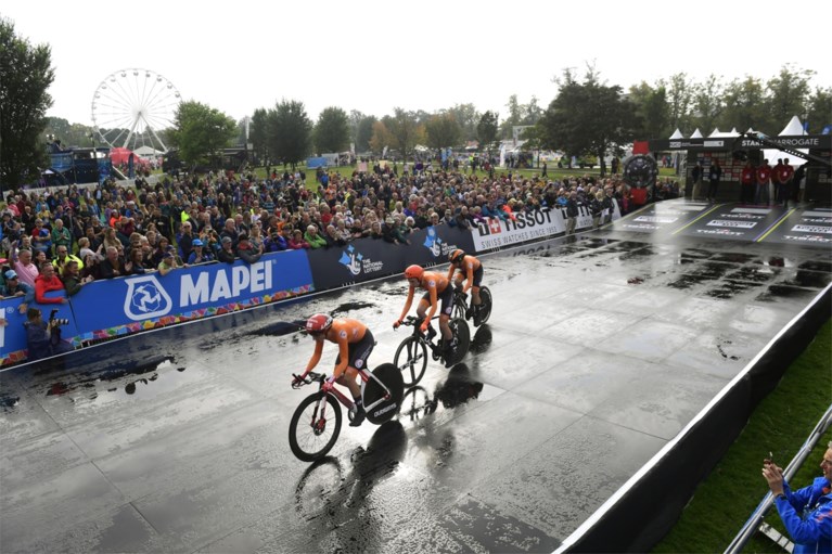 Nederland maakt favorietenrol waar en is allereerste wereldkampioen Mixed Team Relay