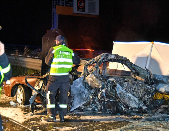 Belg komt om bij zwaar auto-ongeval in Oostenrijk, passagier kan net aan vlammenzee ontsnappen