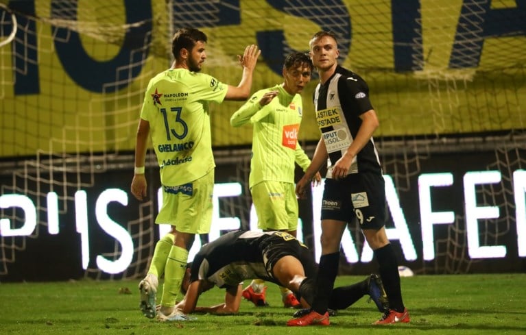 Ruime zeges voor Club Brugge en AA Gent, Anderlecht en STVV met de schrik vrij in Croky Cup
