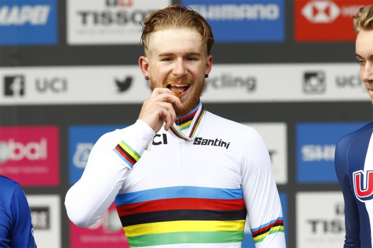 Juniorenwereldkampioen Simmons doet een ‘Remcootje’ en slaat beloftencategorie over