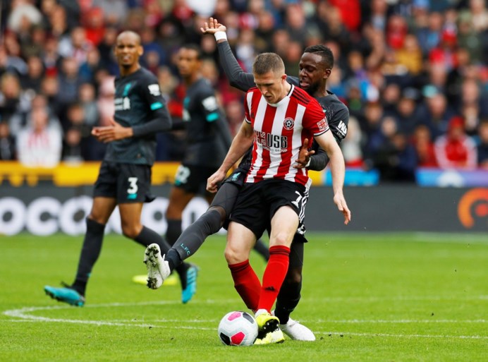 Liverpool behoudt perfect rapport na moeizame zege, Origi valt in