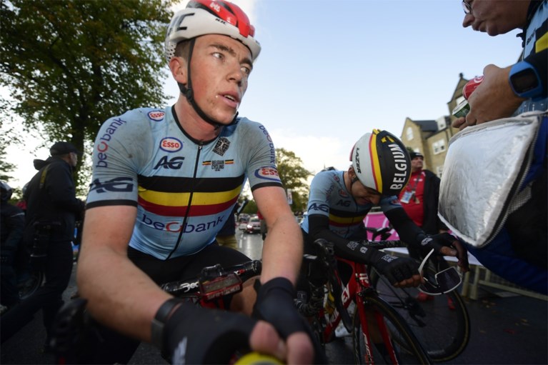 Nederlanders furieus na diskwalificatie Eekhoff: “Is dit in het belang van de wielersport?”