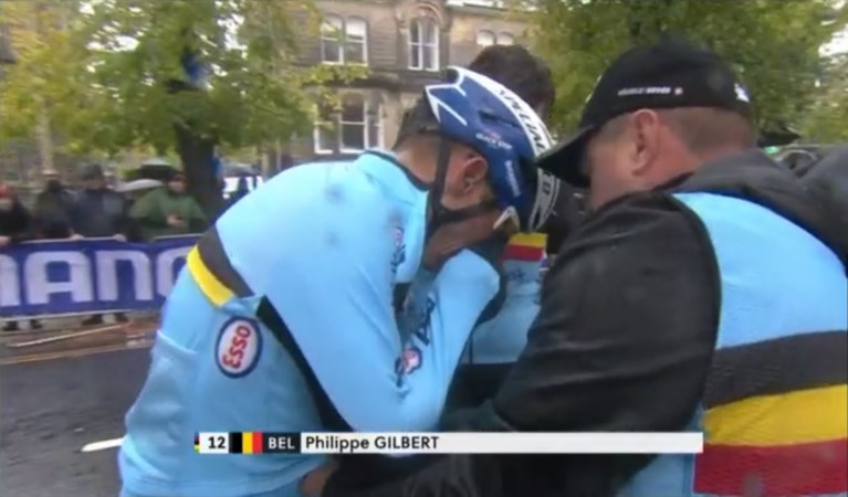 Deen Mads Pedersen is de verrassende nieuwe wereldkampioen, topfavorieten één voor één overboord en Belgen ontgoochelen