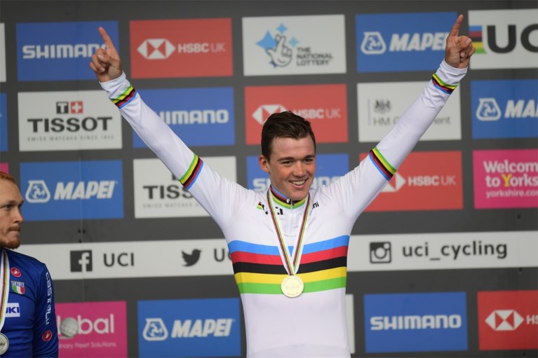 Deen Mads Pedersen is de verrassende nieuwe wereldkampioen, topfavorieten één voor één overboord en Belgen ontgoochelen