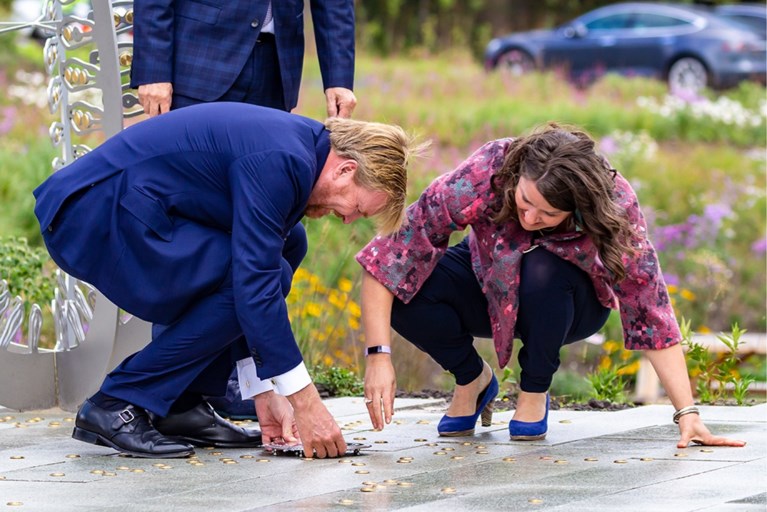 ROYALS. De pittige onthulling van Kate Middleton en en feest voor prins Emmanuel