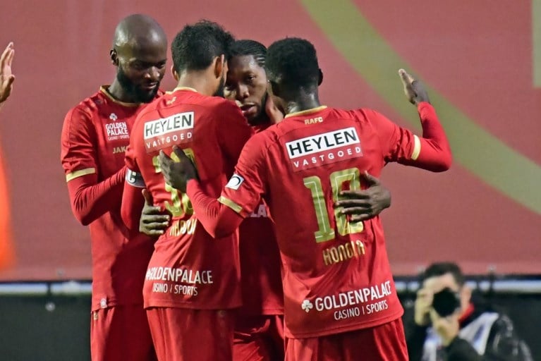 Antwerp gooit 2-0 weg, Emond speelt redder voor de Rouches