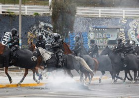 Gewelddadige protesten in Ecuador lopen uit de hand: regering slaat op de vlucht uit hoofdstad