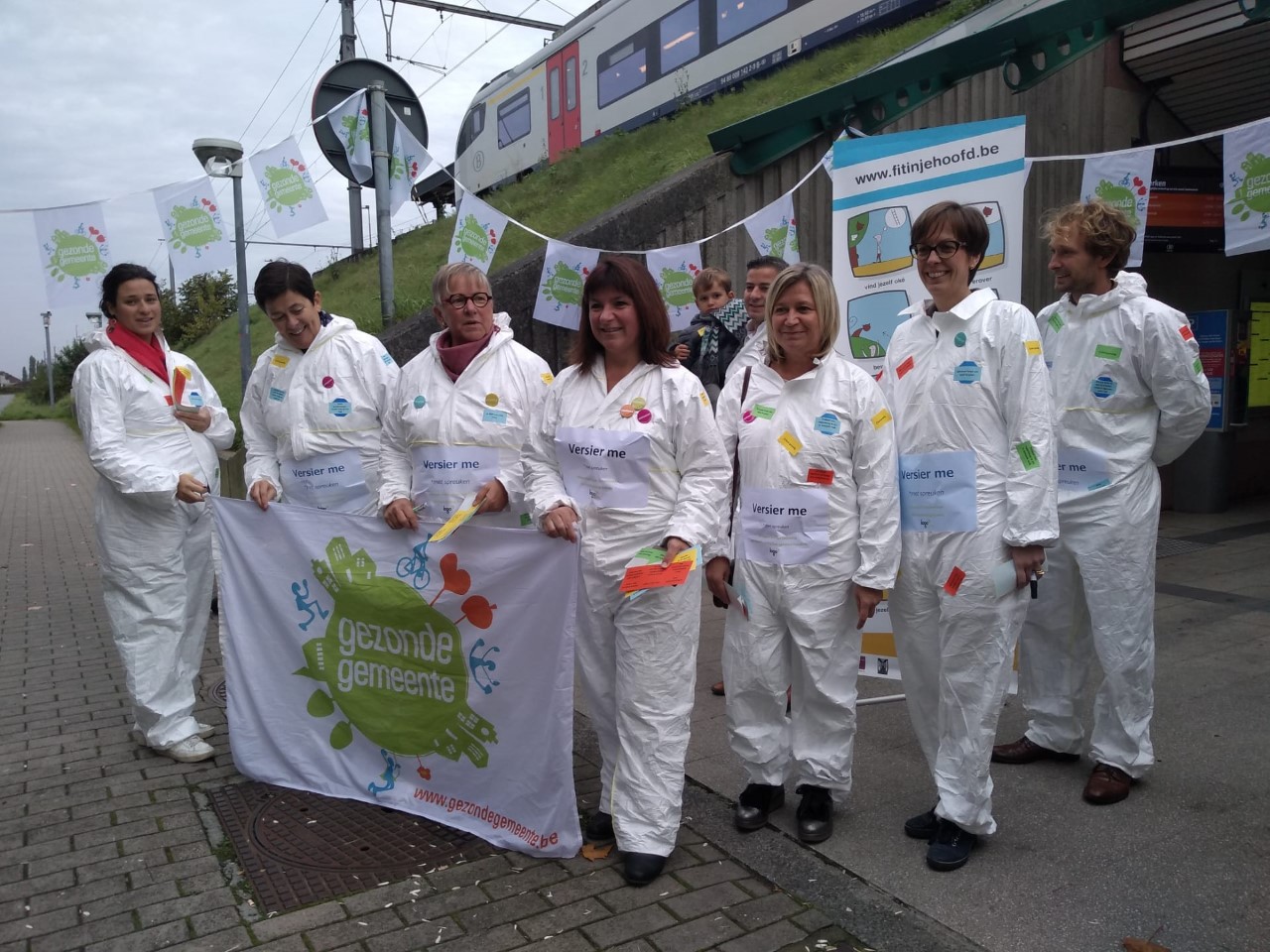 Schepen Scheirlinckx voert actie voor werelddag Geestelijke Gezondheidszorg