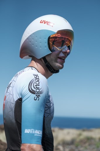 Bart Aernouts in speciaal ontworpen outfit klaar voor WK Ironman Hawaï: “Alles of niets? Dat zal niet nodig zijn”