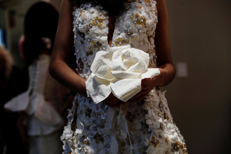 Dit is de mooiste trouwjurk… van toiletpapier