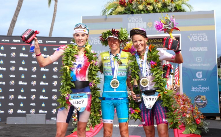 Jan Frodeno wint Ironman Hawaï in nieuw parcoursrecord, Bart Aernouts na lange achtervolgingsrace toch nog in top-tien