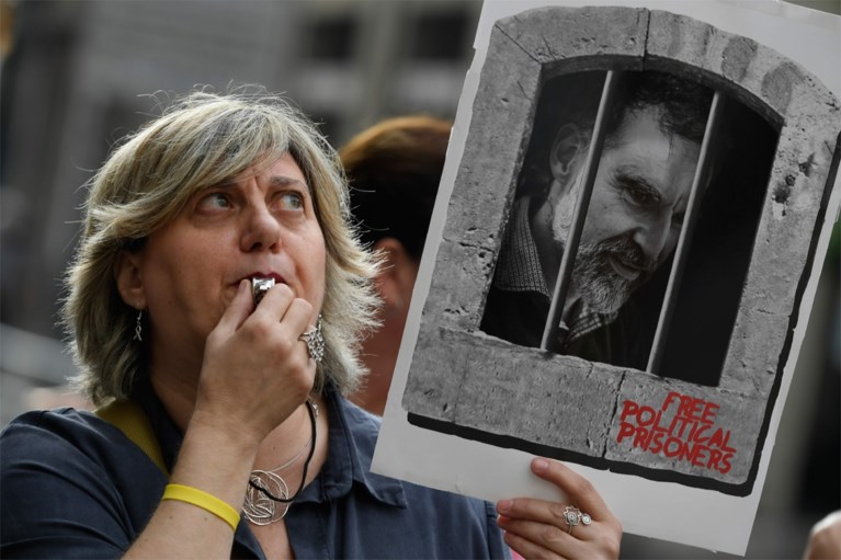 Negen Catalaanse separatisten veroordeeld tot celstraffen van 9 tot 13 jaar: “In totaal meer dan 100 jaar gevangenis, dit is barbaars”