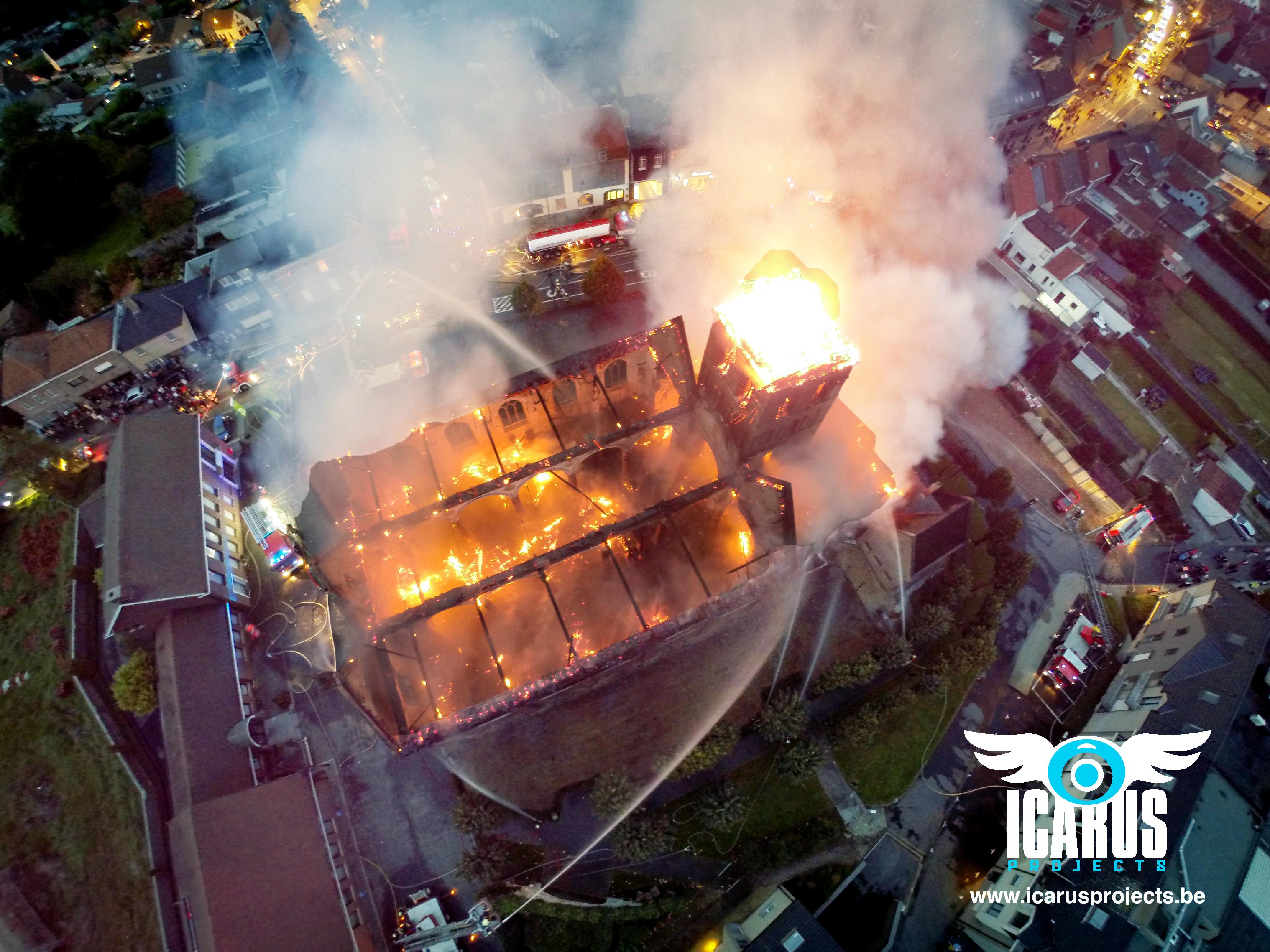 Exact vijf jaar geleden kende Anzegem zijn eigen Notre-Dame-inferno: “We hebben die dag al vaak herbeleefd”