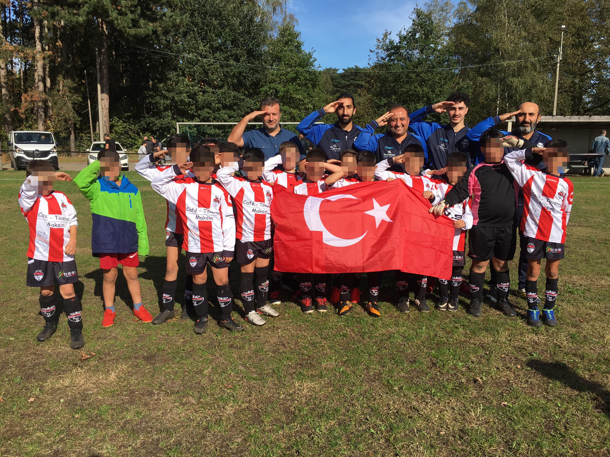 Meer clubs met ‘saluerende’ Turkse voetballertjes, voetbalbond plant overleg