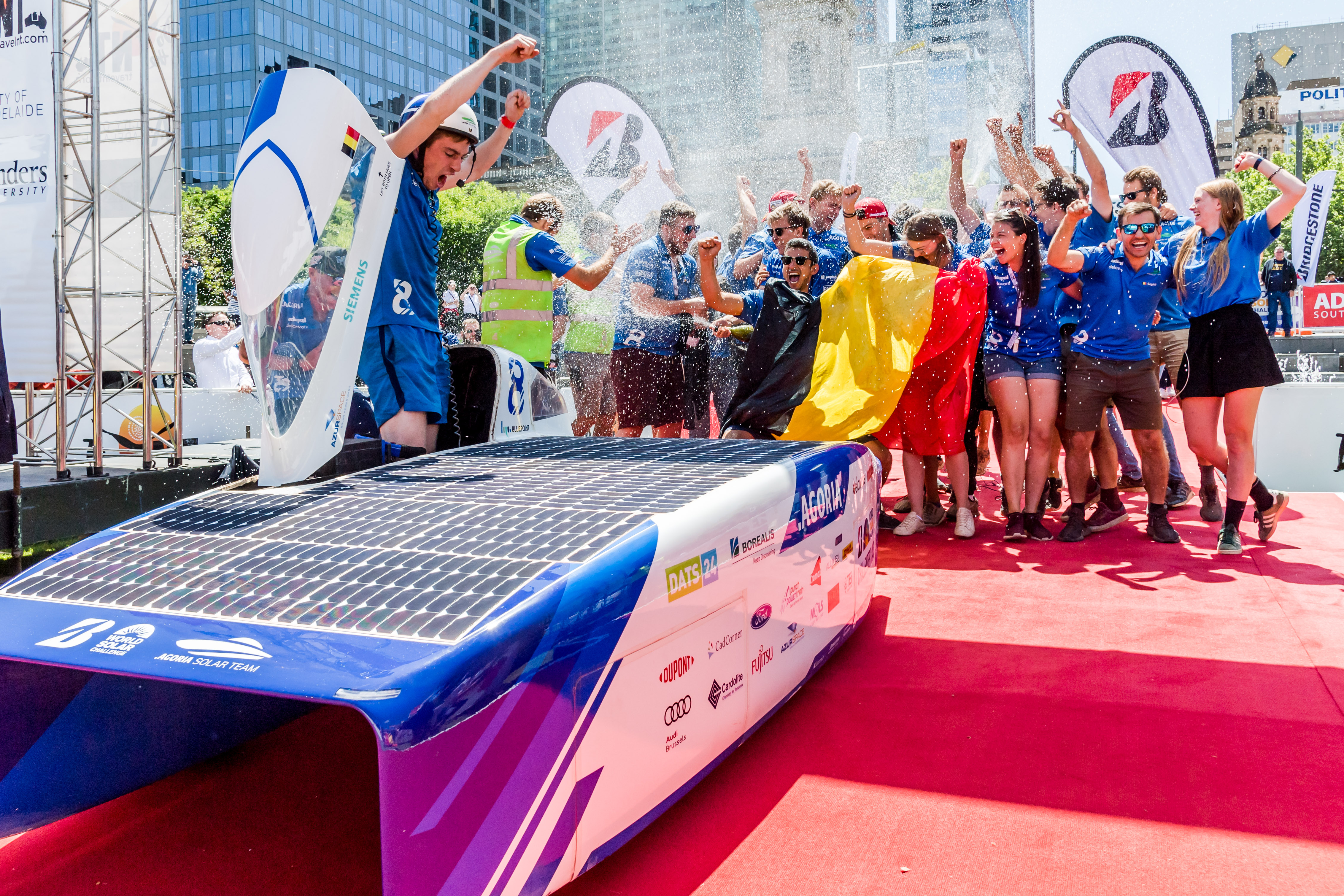 Belgisch Solar Team maakt droom waar: voor het eerst wereldkampioen