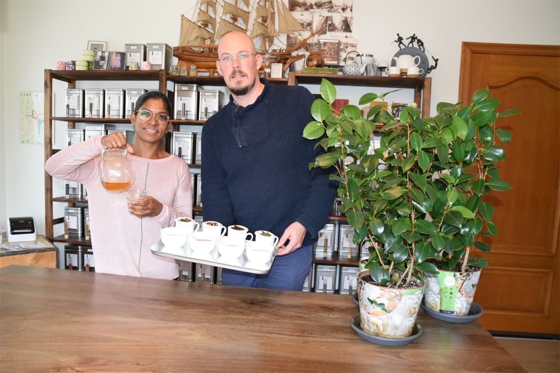 Thee drinken bij wild of vis? Volgens Eva kan dat perfect en ze hoopt iedereen daarvan te overtuigen