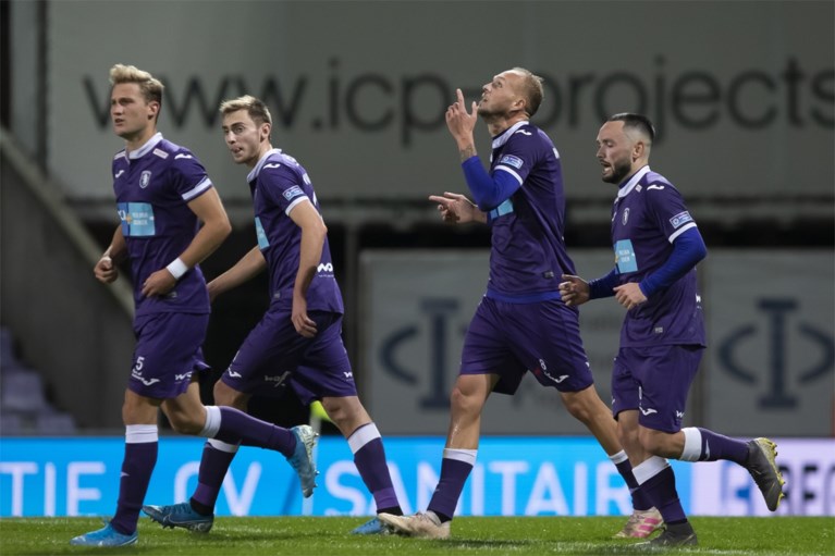 PROXIMUS LEAGUE. Beerschot stopt revelatie Virton af, Roeselare geeft rode lantaarn door aan Lommel
