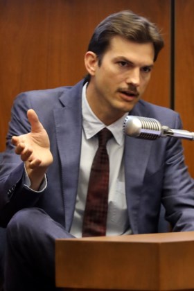 Doodstraf voor moordenaar van vriendin Ashton Kutcher