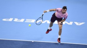 Geëmotioneerde Andy Murray wint hoogstaande finale van European Open in Antwerpen tegen Stan Wawrinka