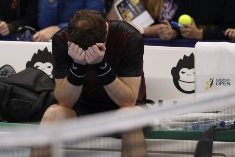 Geëmotioneerde Andy Murray wint hoogstaande finale van European Open in Antwerpen tegen Stan Wawrinka