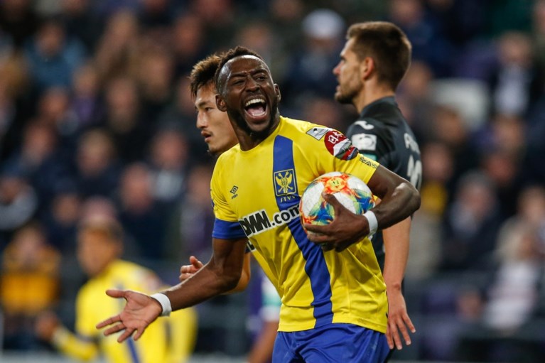 Nacer Chadli loodst Anderlecht naar ruime zege tegen STVV bij rentree van Frank Vercauteren