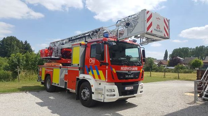 Brandweer heeft nieuwe ladderwagen (Berlare) Het Nieuwsblad
