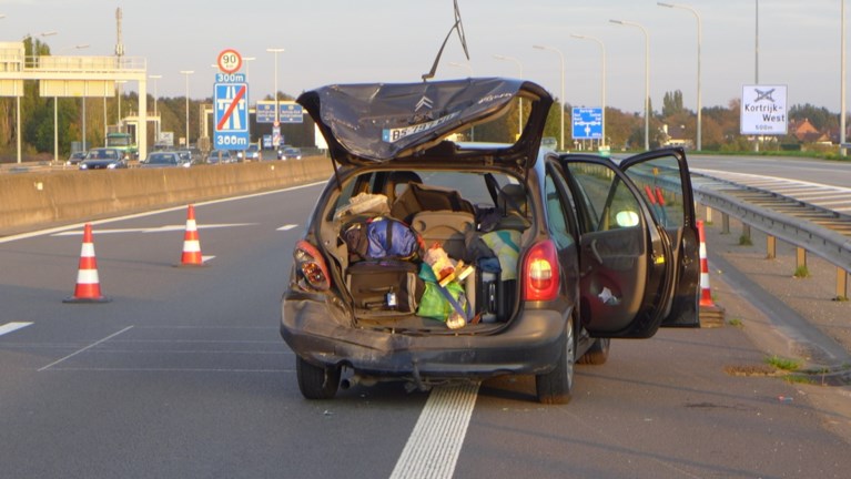 Twee gewonden bij kettingbotsing op A19 in Moorsele