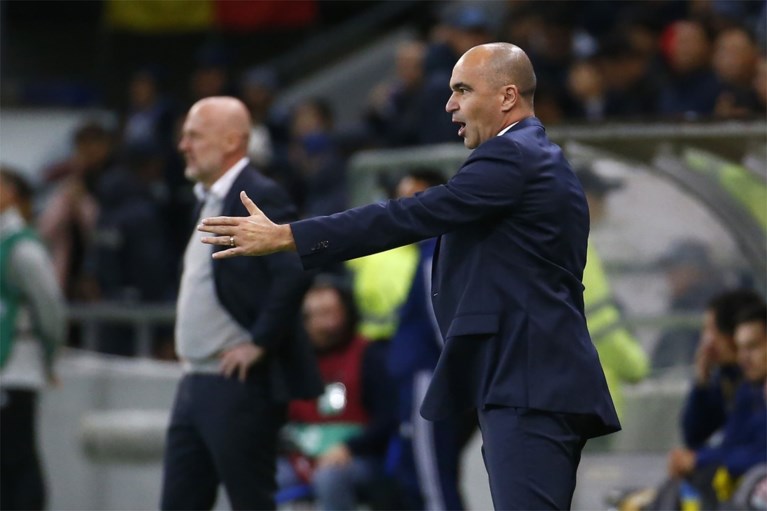 Bondscoach Roberto Martinez spaart zijn lof voor Romelu Lukaku niet: “Hij is een echte kameleon-spits”