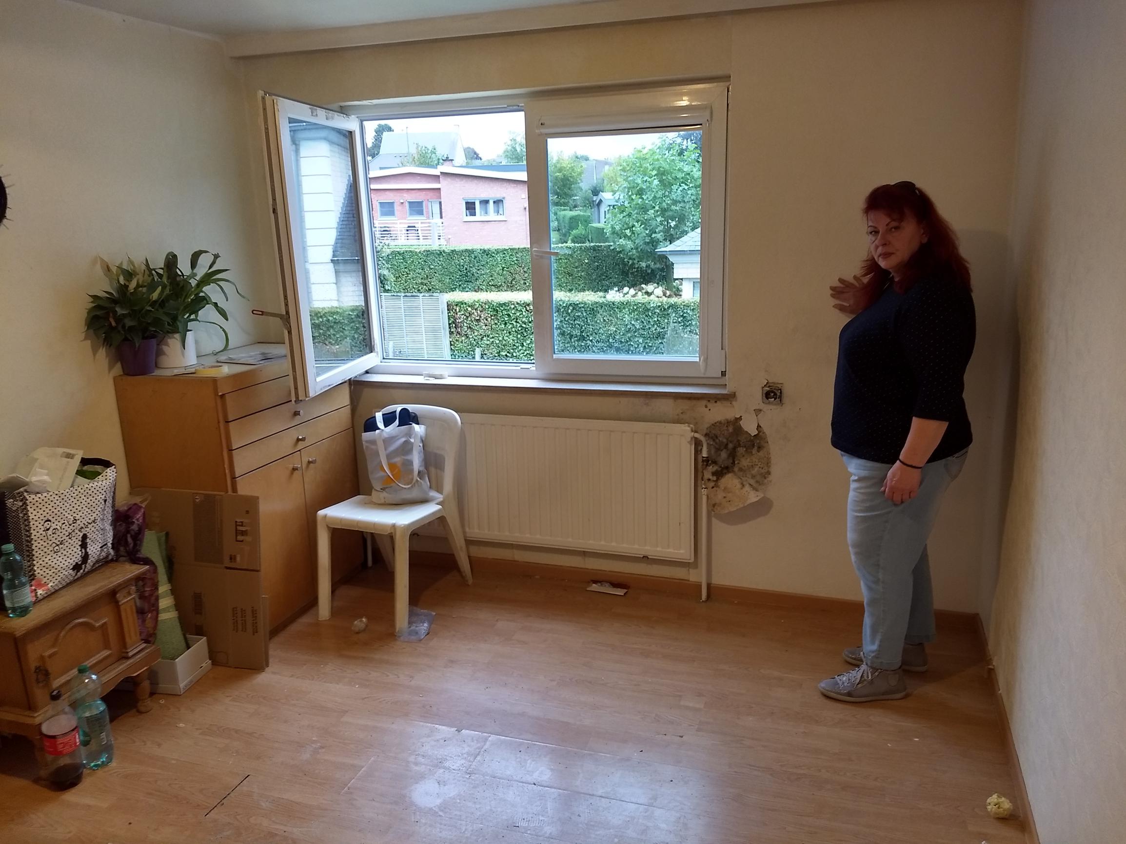 560 euro per maand voor beschimmelde kamer zonder slot, elektriciteit, verwarming of internet