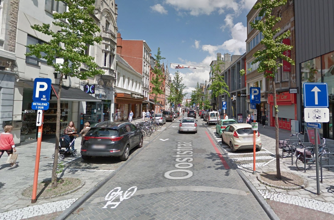 Man valt agent aan na woordenwisseling over foutgeparkeerde bestelwagen in centrum van Roeselare