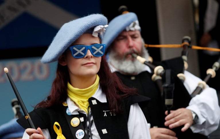 Tienduizenden Schotten op straat voor onafhankelijkheid: “Brexit is een ramp”