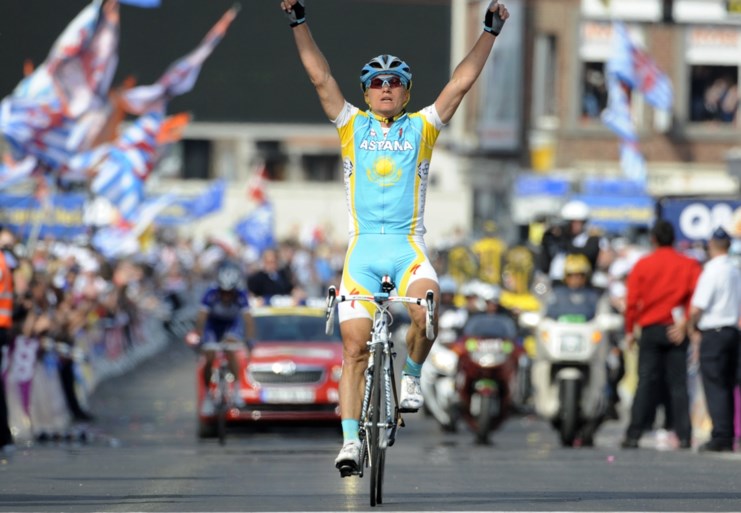 Wielrenners Vinokourov en Kolobnev ondanks twee officiële bankoverschrijvingen niet naar cel voor “herenakkoord” van 150.000 euro in Luik-Bastenaken-Luik