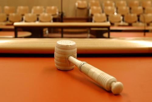 Beroepsverbod en celstraf voor beleggingsadviseur die alles verspeelde