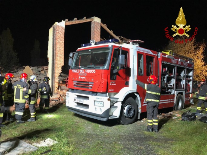 Brand waarbij drie brandweermannen stierven, was poging om verzekering op te lichten: eigenaar aangehouden na bekentenis