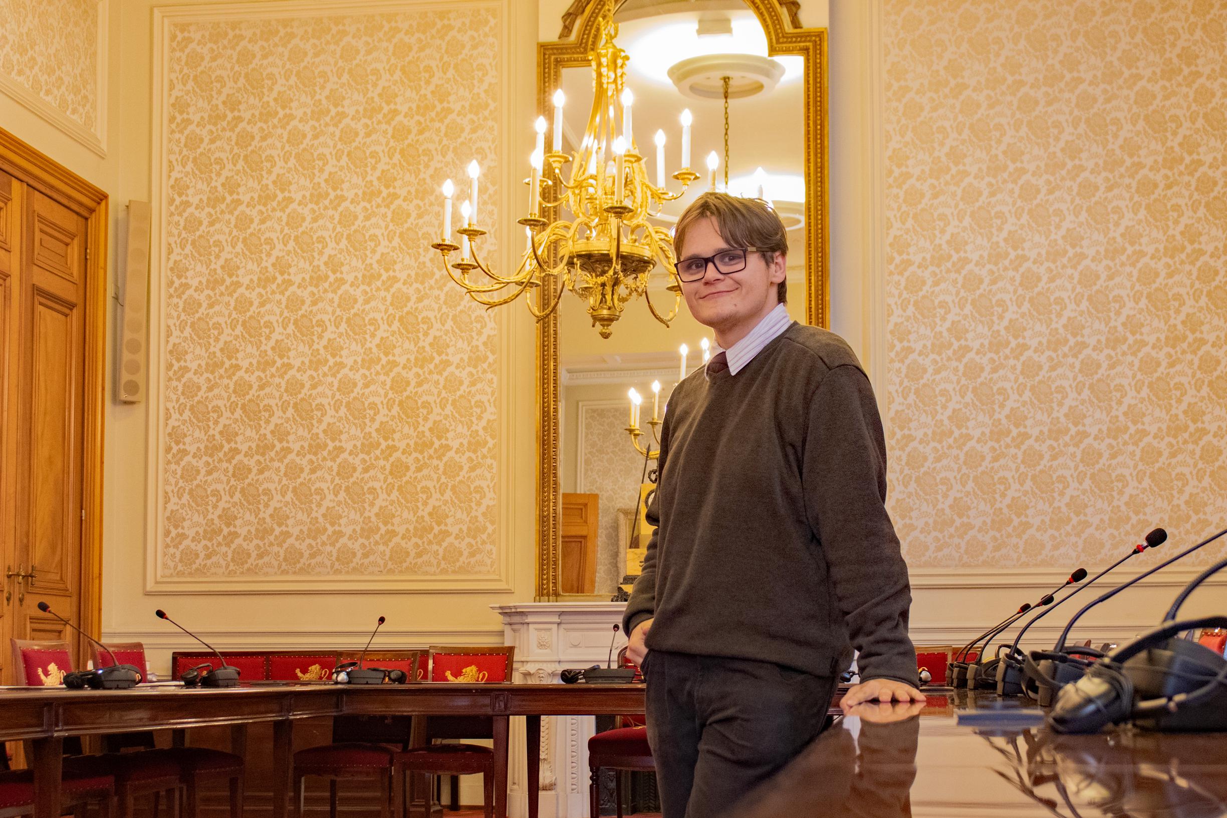 Zelenaar minister in Jeugdparlement - Het Nieuwsblad