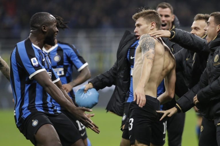 Niet Lukaku maar ploegmaat schiet Inter op magistrale wijze naar de leiding in Italië