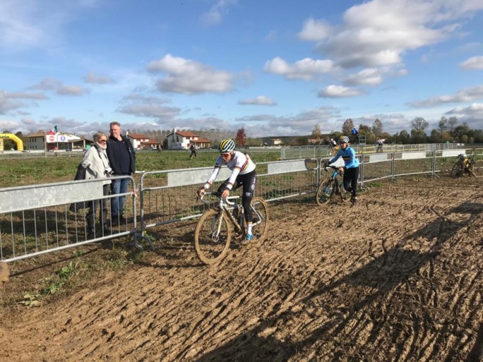 Eli Iserbyt is ongenadig hard over EK-parcours in Italië (en de lokale tuinslangen): “Een B-cross in België ziet er beter uit”