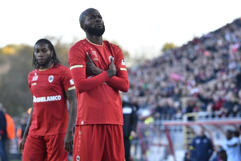 Antwerp dient Club Brugge eerste competitienederlaag toe in felle topper